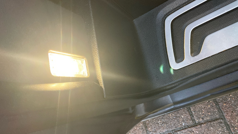 Ford Tourneo Custom Transit Custom Tourneo L2 Diesel Fwd 2.0 EcoBlue 130ps L/R 8 Seater Titanium Auto